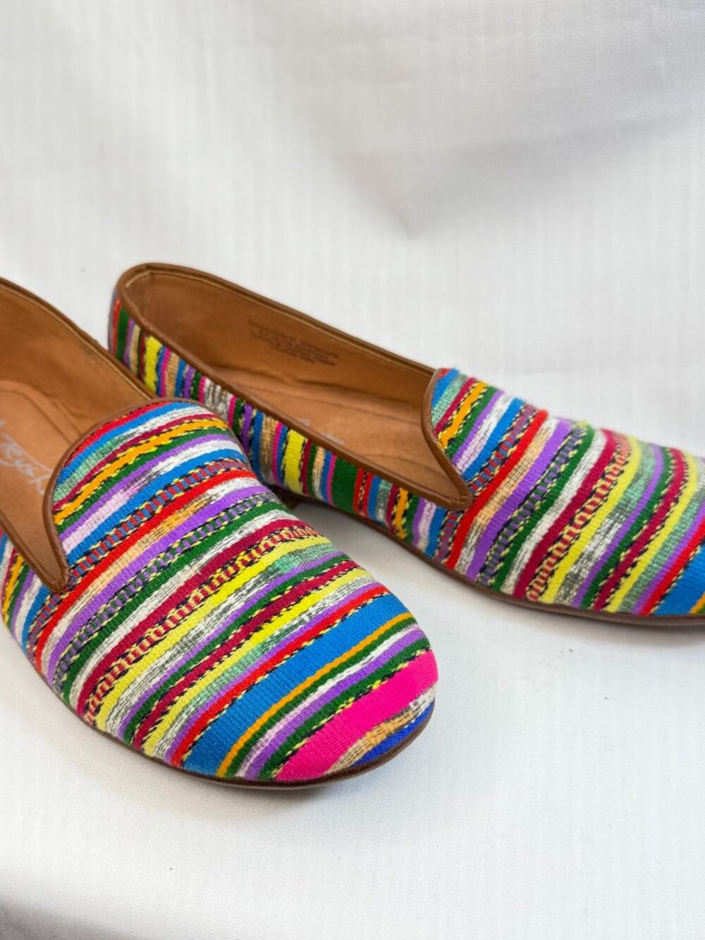 Flat Shoes Size 7 Teysha Handmade Embroidered Aztec Western Leather Multicolors